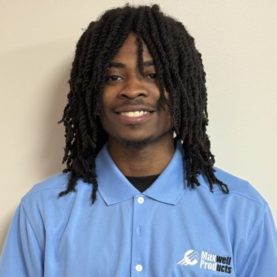 Headshot of Davon Long, Warehouse Associate